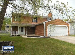 20114 S Pine Hill Rd, Frankfort, IL 60423