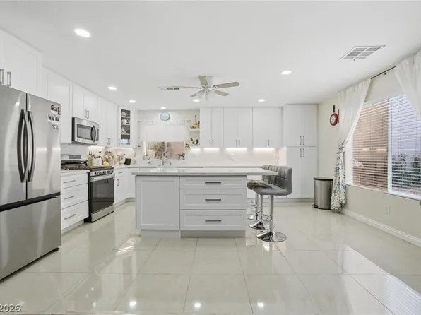 1301 Mount Hamilton Ct, Las Vegas, NV 89117