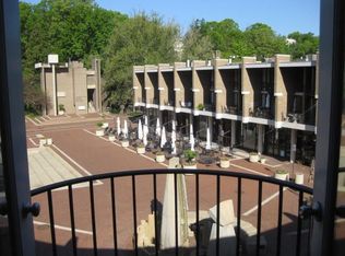 1644 Chimney House Rd #1644A, Reston, VA 20190