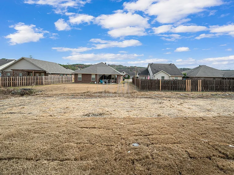 540 Woodland Cir — Photo 40