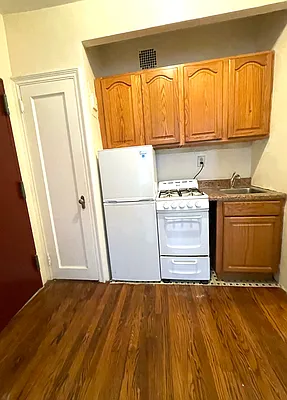 Rented by Corcoran | media 6