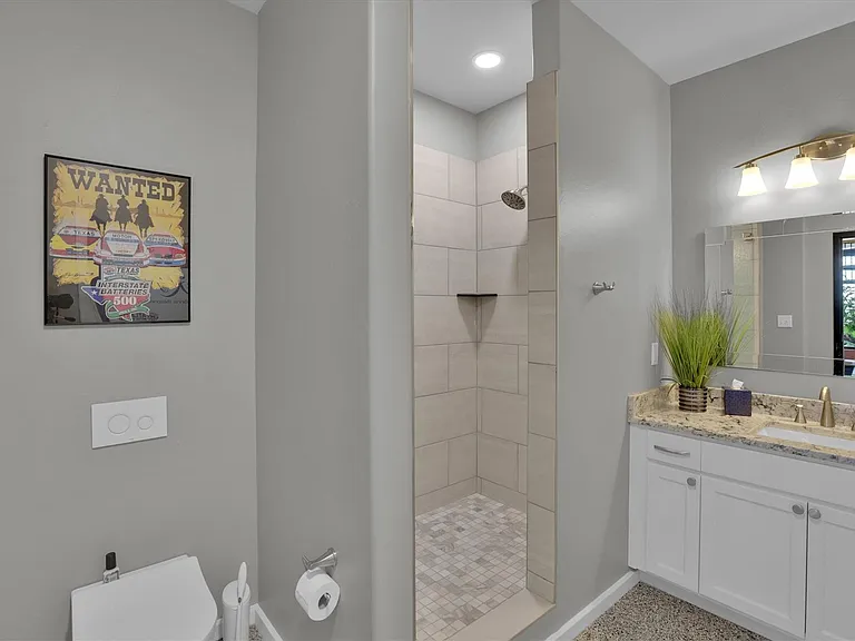 3575 Lone Star Cir #1004 — Photo 8
