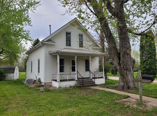 326 4 1/2 St SW, Oelwein, IA 50662
