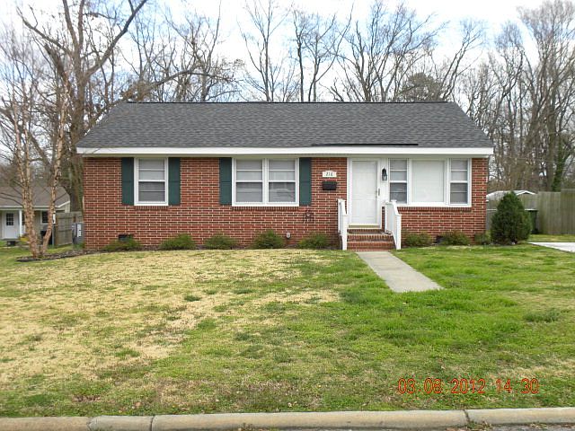 1st image of 216 Williams St