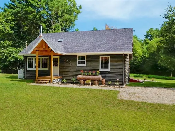1406 N Hixville Rd, Dartmouth, MA 02747
