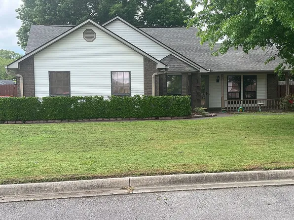 301 Juniper Dr, Greenwood, AR 72936