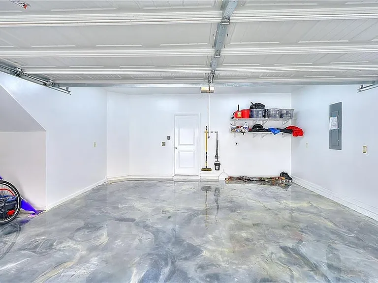1306 Harris Way — Photo 17