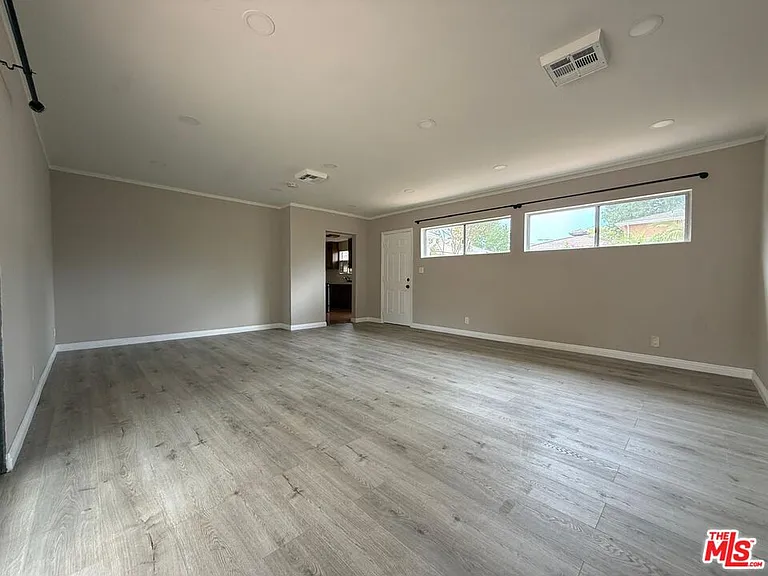 15133 Blackhawk St — Photo 4