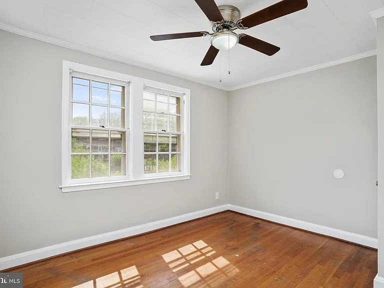 1738 Glen Ridge Rd — Photo 14