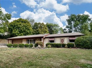 2182 Regent Park Dr, Bellbrook, OH