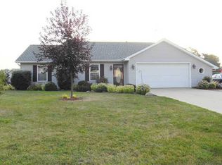 112 Westwood Ct, Hicksville, OH 43526