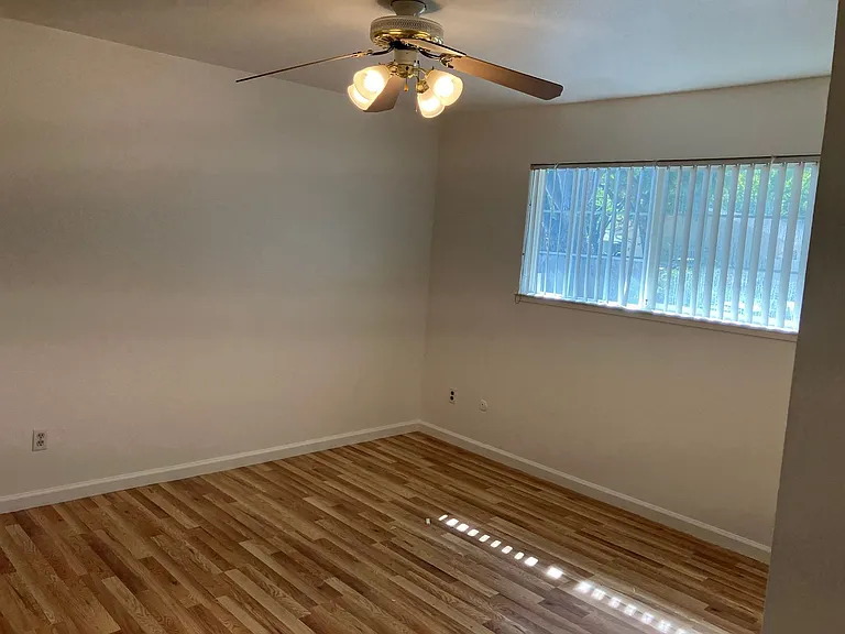 1704 Ellison Dr — Photo 6