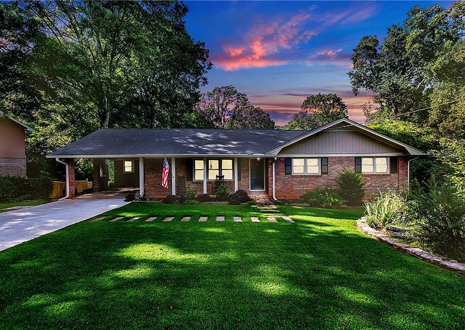 2nd image of 4476 Debracy Pl