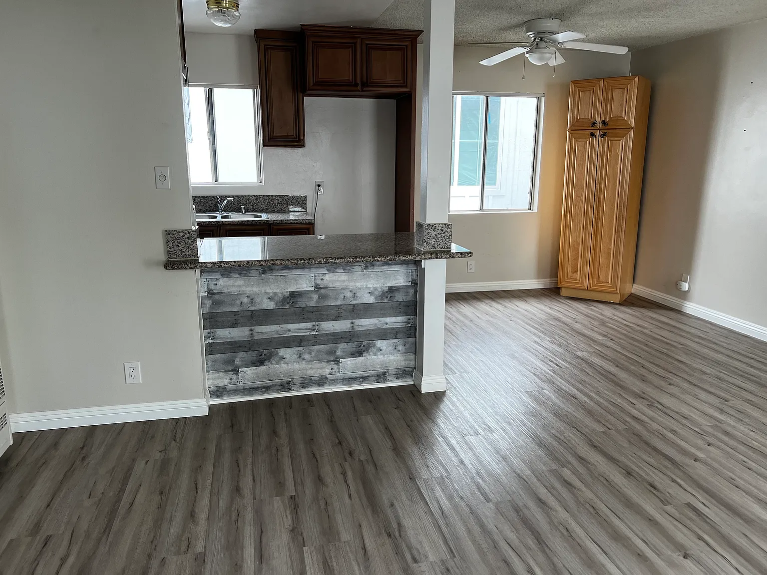 2 bed, 920 sqft, $2,800 — Photo 3