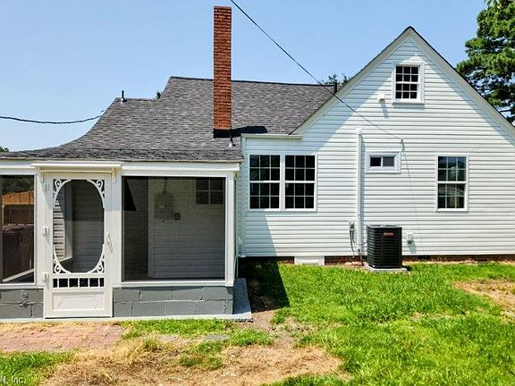 3rd image of 1120 Byrd Ave