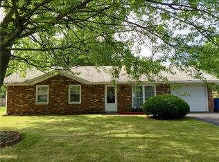 211 Tracy Rd, New Whiteland, IN 46184