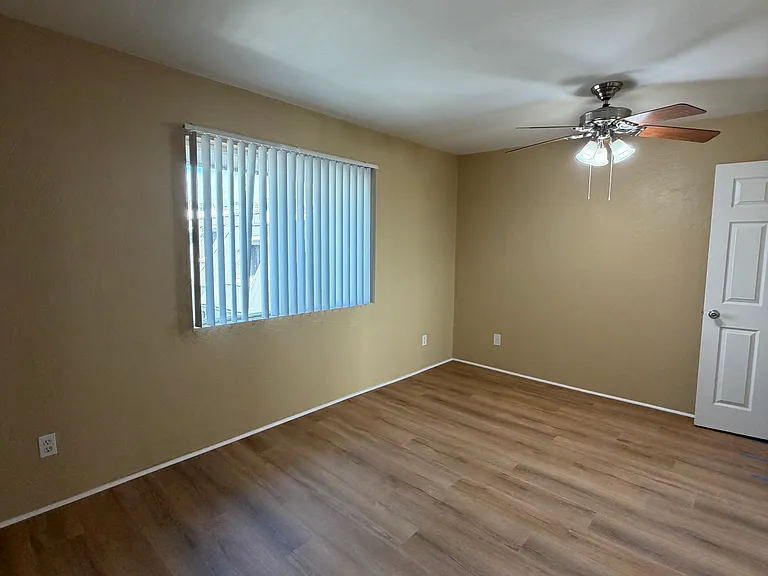 931 N Euclid Ave #216 — Photo 17