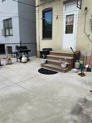 Rented by Douglas Elliman | media 16