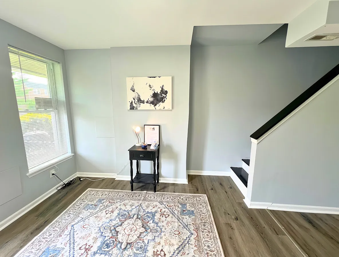 3 bed, 1083 sqft, $1,745 — Photo 3