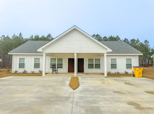 232 Firefly Ln, Brooklet, GA 30415