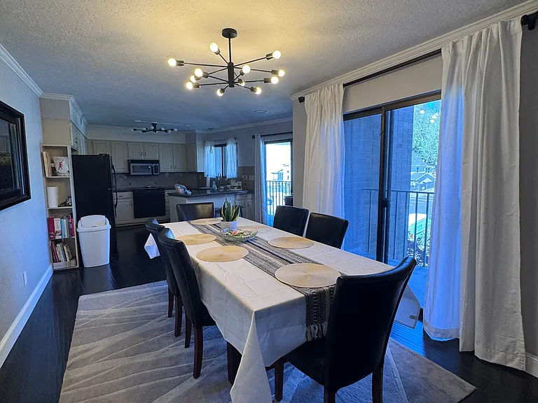 245 N Vine St #407 — Photo 36