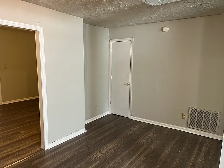 390 Cowan St #394 — Photo 11