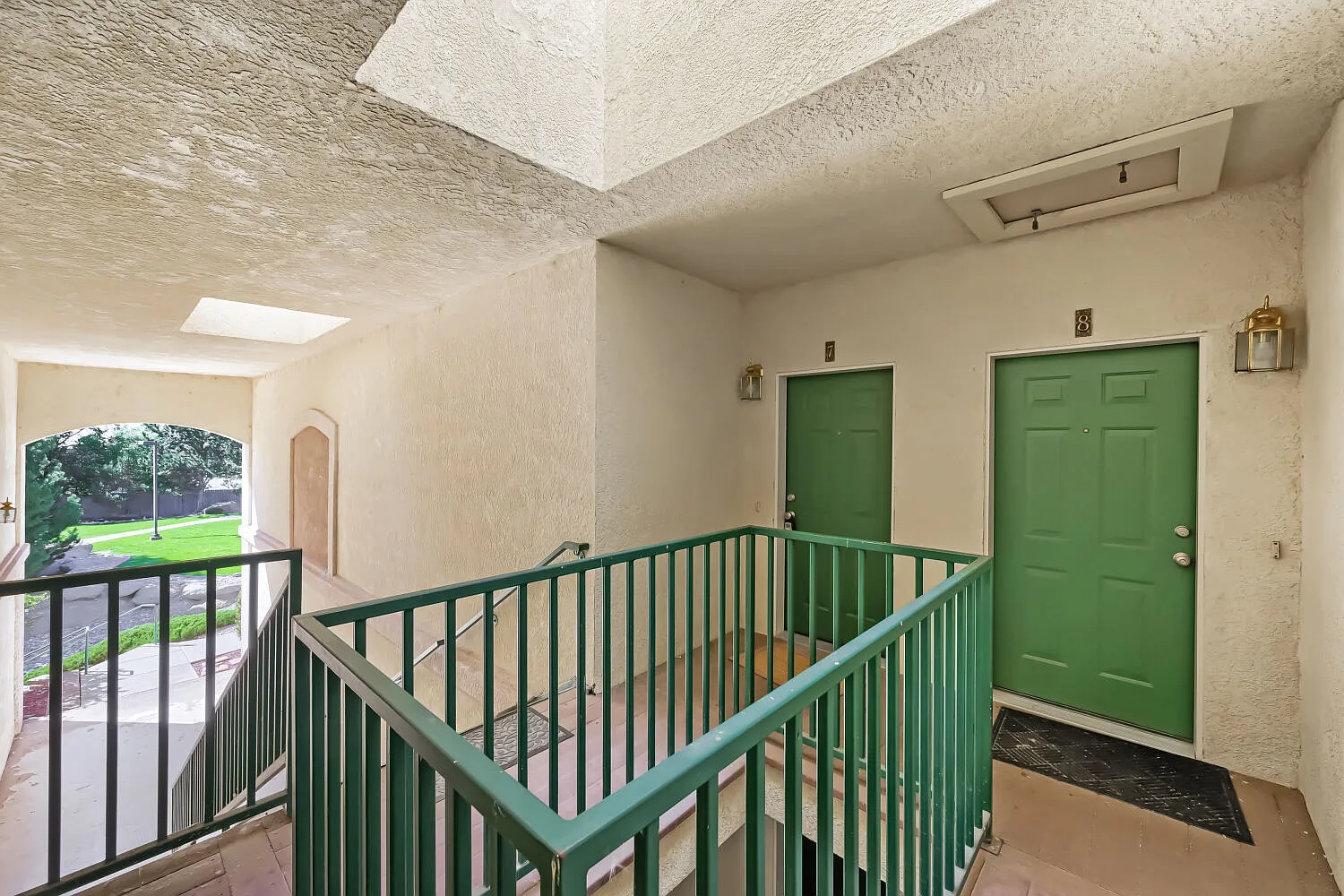 3060 Mandalay Grove - 7 — Photo 2