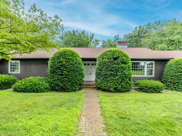 261 Bay Rd, Hadley, MA 01035