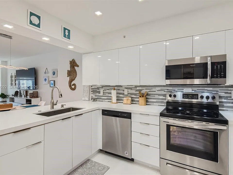 2501 S Ocean Dr #1103