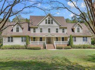 5698 Capt Woodlands Ln, Gloucester, VA 23061