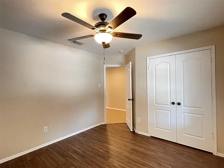 5921 Snow Creek Dr — Photo 9