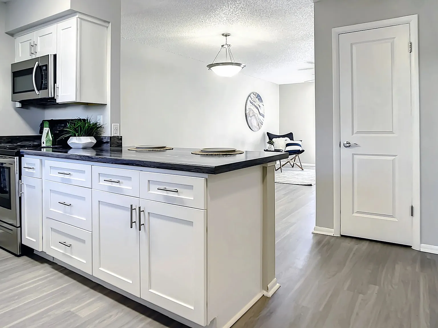 Slate Luxury Apartments — Photo 4