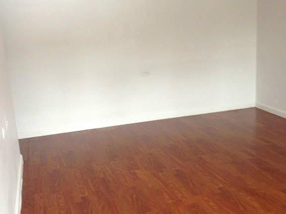 3rd image of 875 Boynton Ave APT 4A