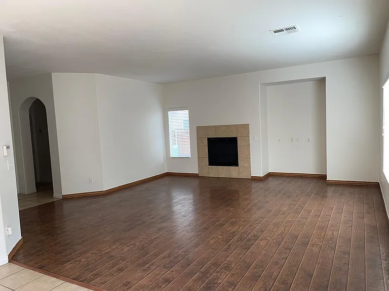 12661 Luna Rd — Photo 8