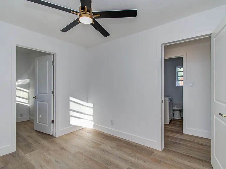 410 Randall St #11 — Photo 6