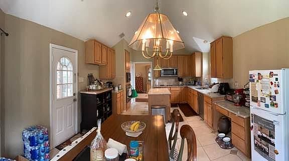 4th image of 1712 Forest Glen Dr