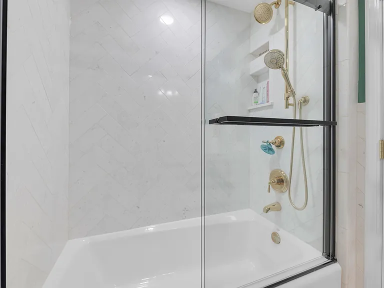 920 Jefferson St #604 — Photo 18