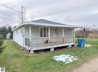 5770 W Burns Rd, Coleman, MI 48618