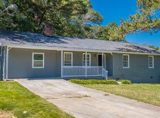 569 Lakeridge Cir SE, Conyers, GA 30094