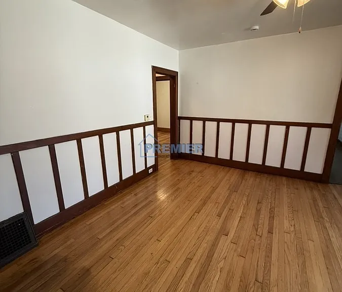 535 W 17th St #1 — Photo 5