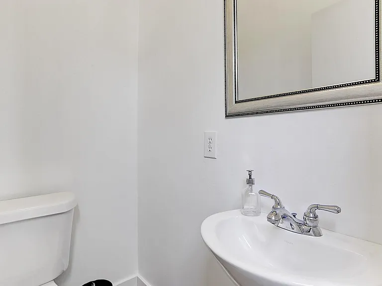 4311 Feagan St #C — Photo 13