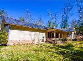 6123 Martin Heights Dr, Young Harris, GA 30582
