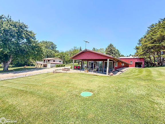 4th image of 5251 Drake Dr