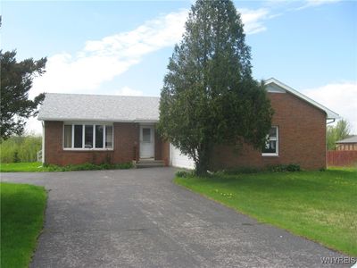 8498 Stringham Dr, Batavia, NY, 14020