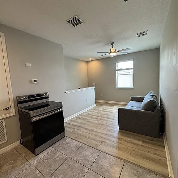 16042 Micelli Dr — Photo 8