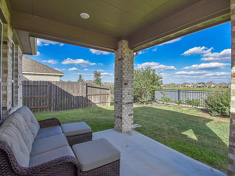 4218 Rocky Plains Ln — Photo 36