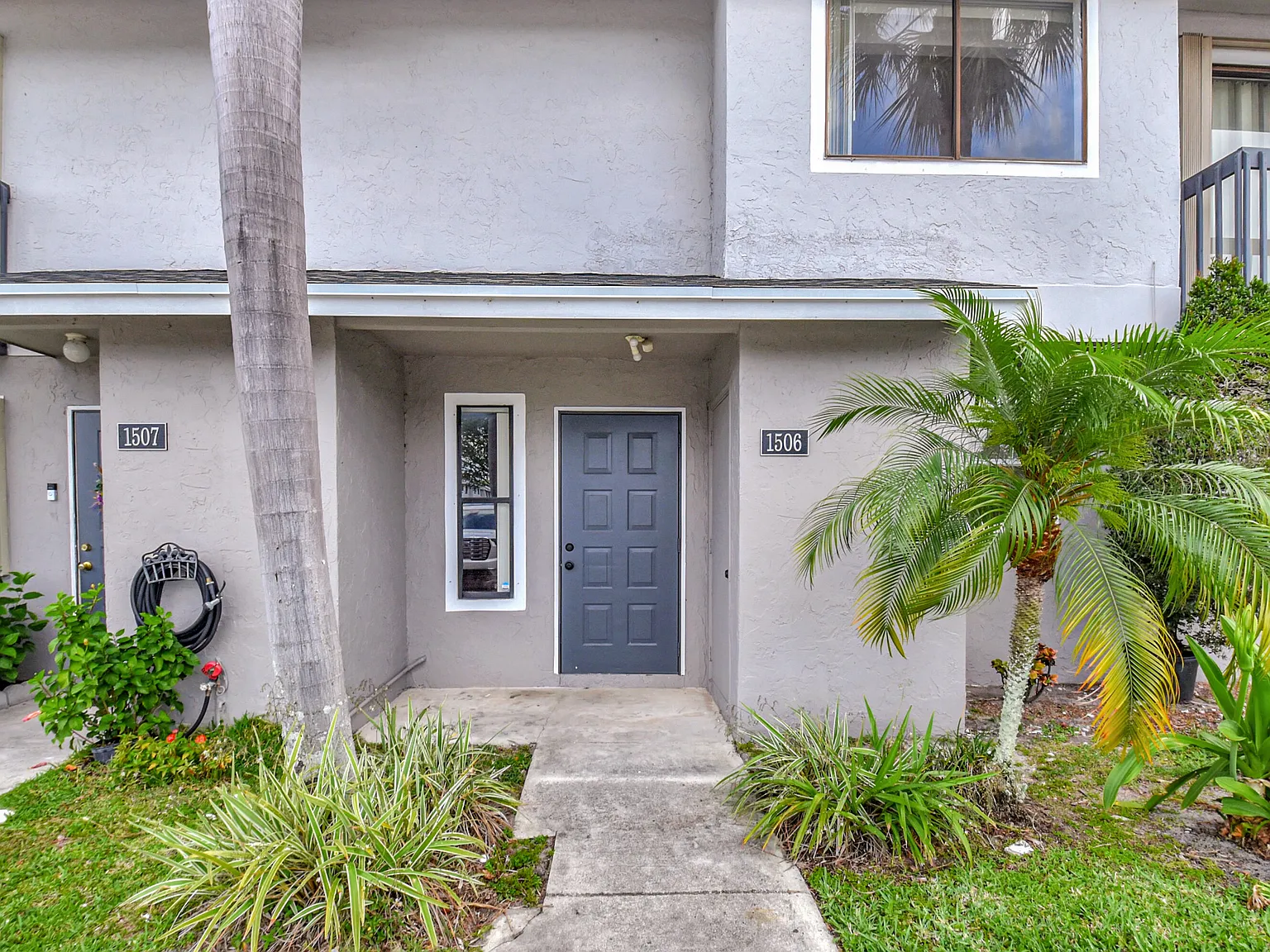 2 bed, 2.5 bath, 1260 sqft, $2,200 — Photo 2
