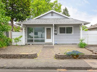 7026 SE Center St, Portland, OR 97206