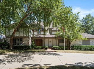 3500 W 63rd St, Mission Hills, KS 66208