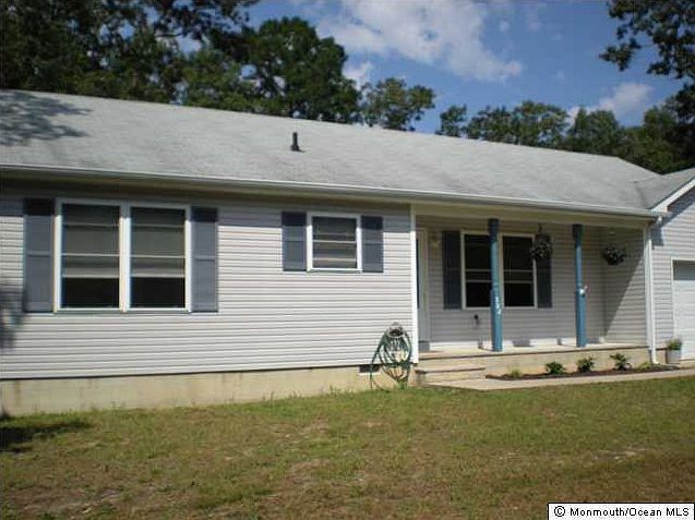 2nd image of 328 Raymond Rd